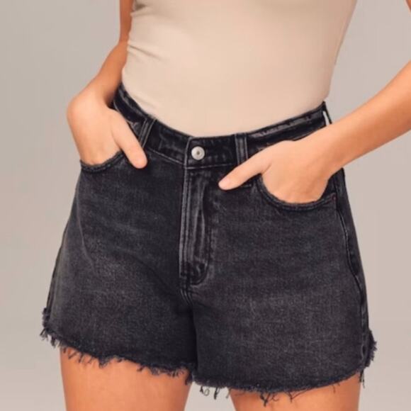 Abercrombie & Fitch Curve Love 90s Relaxed High Rise Cutoff Short Black sz 27/4 - Picture 5 of 10